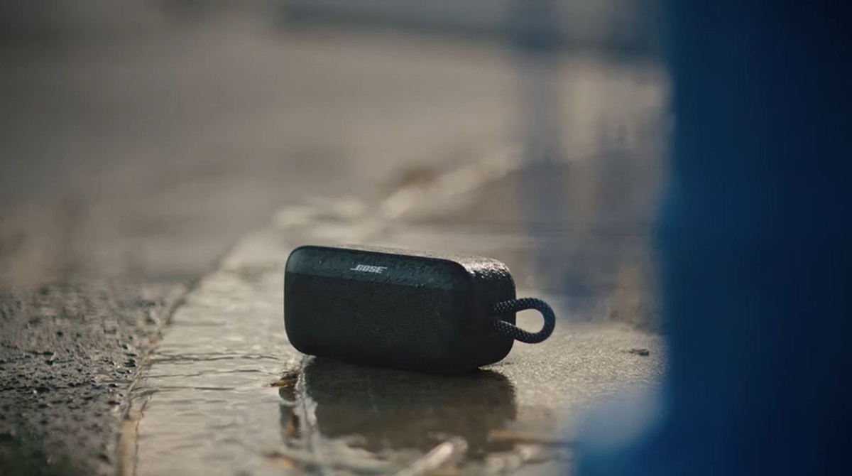 Колонка Bose SoundLink Plus Black | Купить в официальном интернет